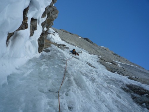 Nils climbing the crux pitch on Mini Moonflower's North Couloir. The route is a moderate alpine-ice gully, very reminiscent of the popular ice gullies on the east face of Mont Blanc du Tacul